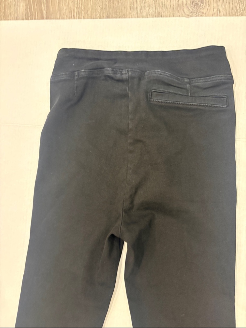 NWOT FRAME Jet Set Crop Mini Bootcut Pull-On Jeans In Black Size 2 - Picture 14 of 17
